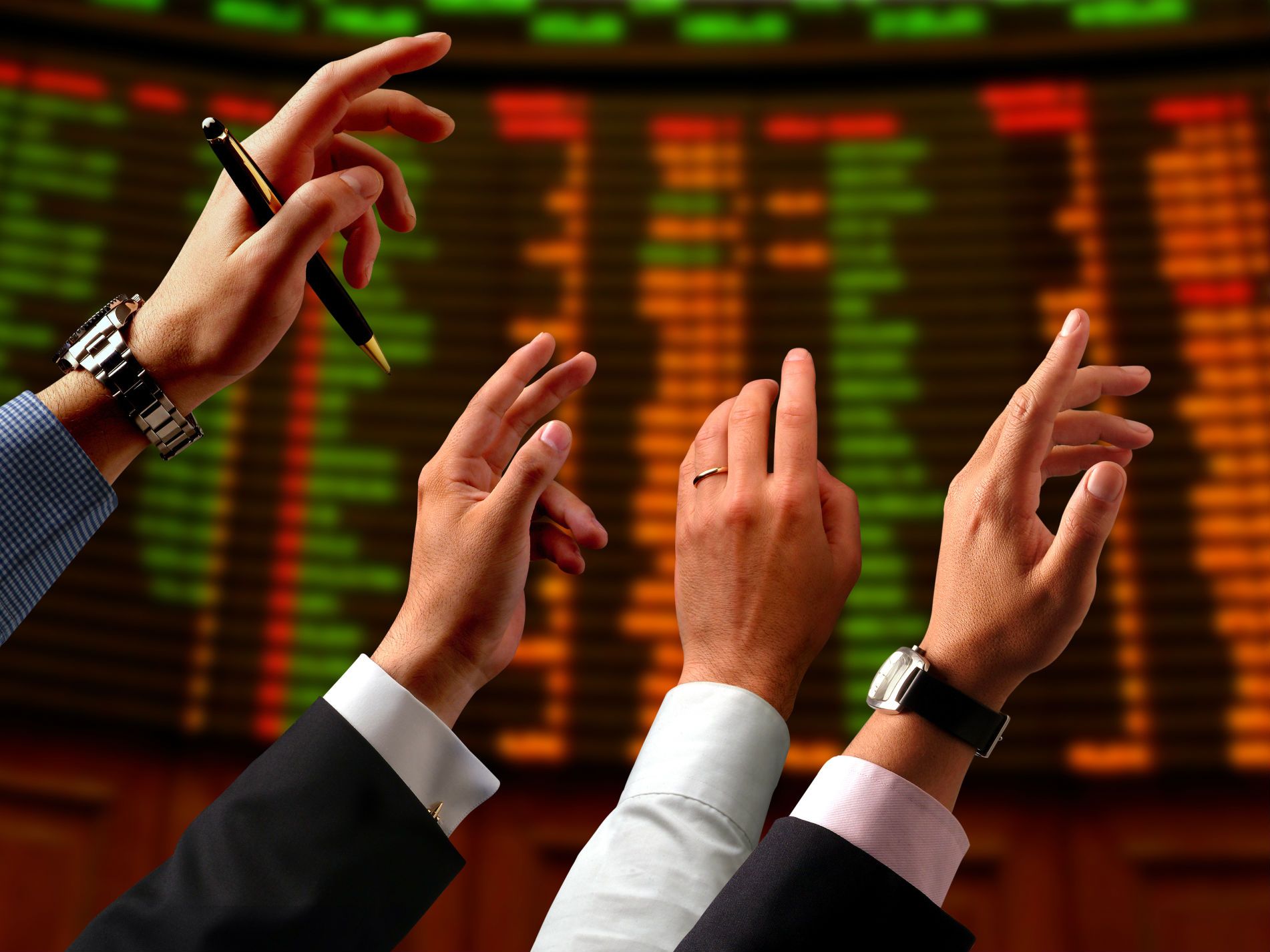 【数据看盘】两家实力游资大幅抢筹中钨高新 多路资金激烈博弈恒宝股份